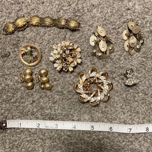 Lot of Broken Vintage Metal Jewelry